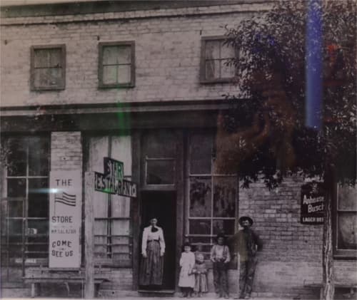 The Famous Plaza Café – From Greece to Santa Fe